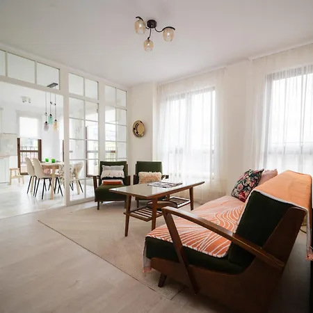 21 Vitosha Romantic Getaway Apartment