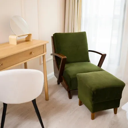 21 Vitosha Romantic Getaway Apartment Hisarya