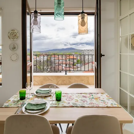 21 Vitosha Romantic Getaway Apartment *